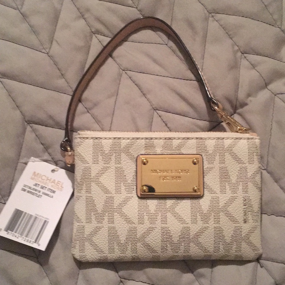 Authentic Michael Kors Wristlet